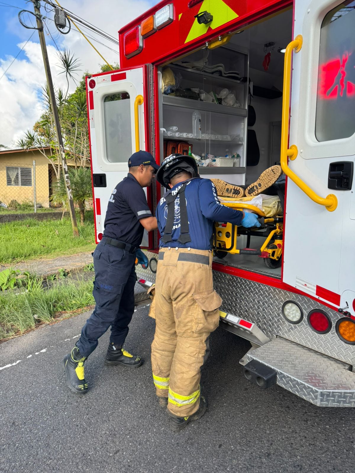 Bomberos se enfrentan a caos: 237 emergencias atendidas entre el 18 y 21 de diciembre