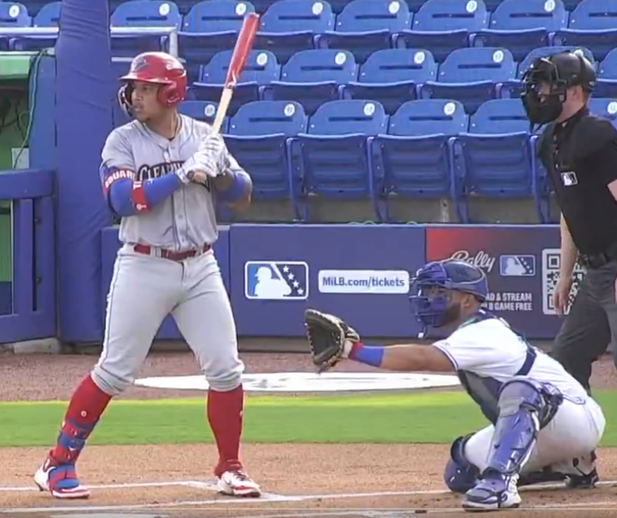 ¡Panameño imparable! Tait conecta jonrón, pega tres hits y arrasa en la liga con Clearwater
