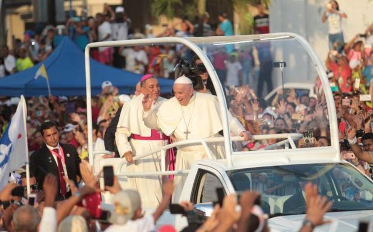 El papa dice a los jóvenes que no son el futuro sino el ahora, en misa de JMJ