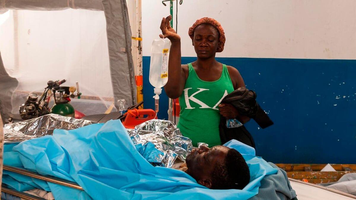 Aumentan a 95 los muertos en la explosión del camión cisterna en Haití