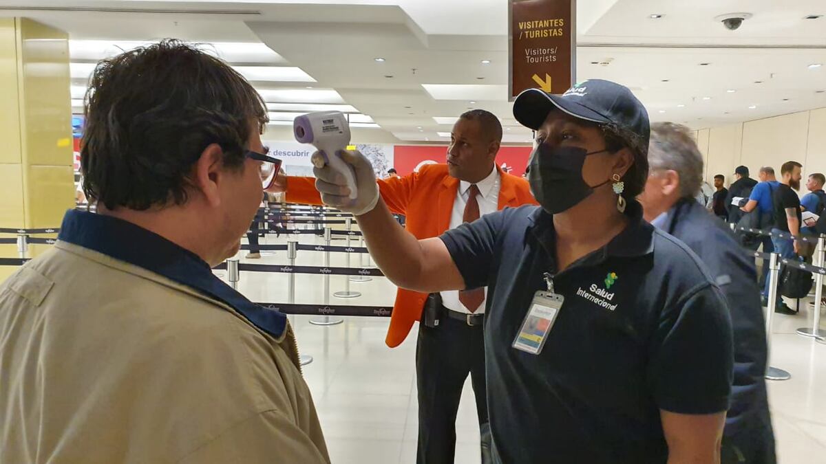 Minsa pendiente de los pasajeros que arriban a Panamá