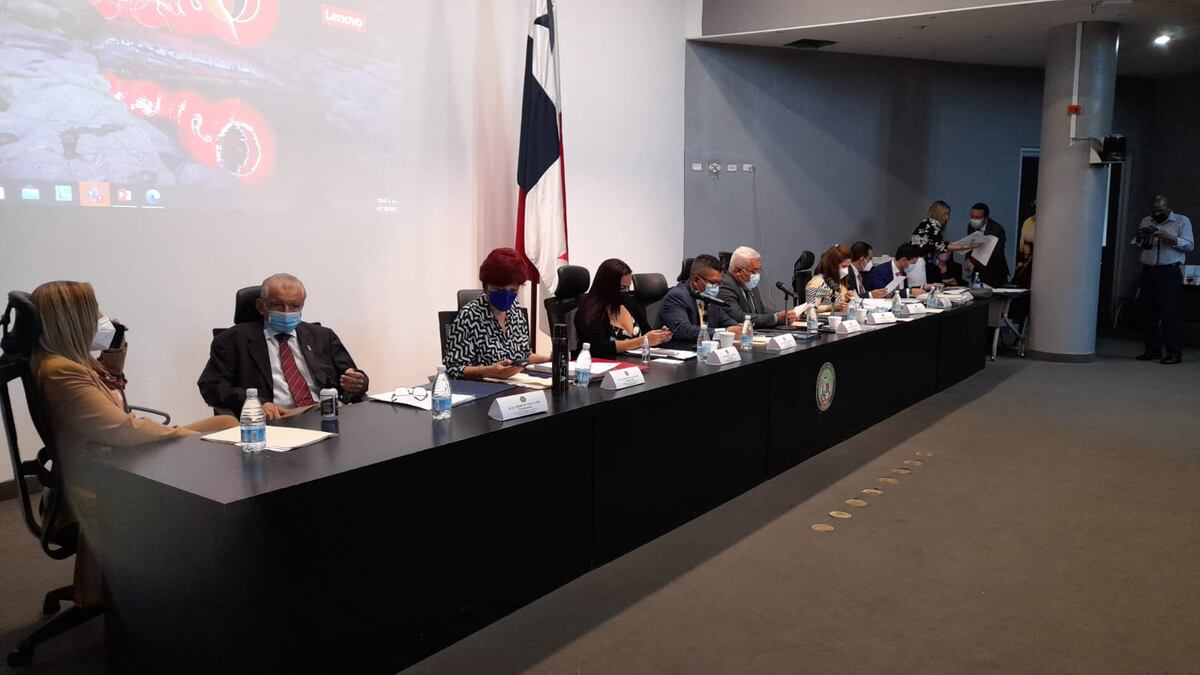 Diputados aprueba en primer debate las reformas electorales y mantendrán el fuero penal