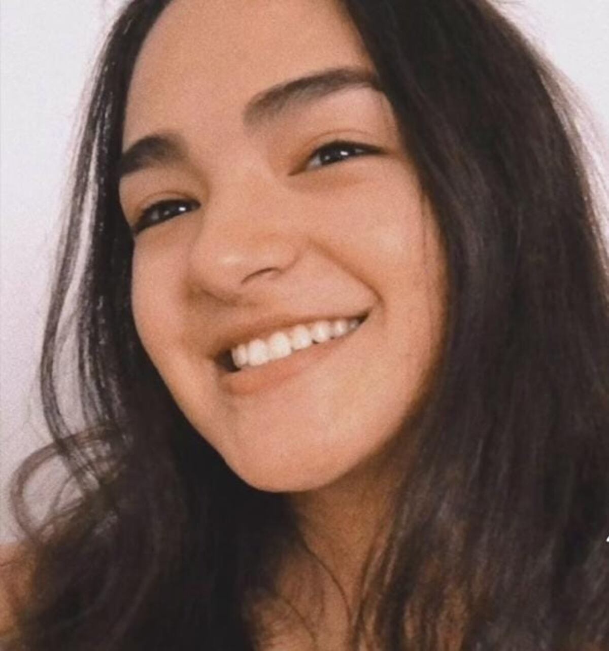 ¡Se armó la gorda! Sobrinita de Nito  Cortizo y hasta influencers agarrados con los ‘billetes’ de auxilios económicos