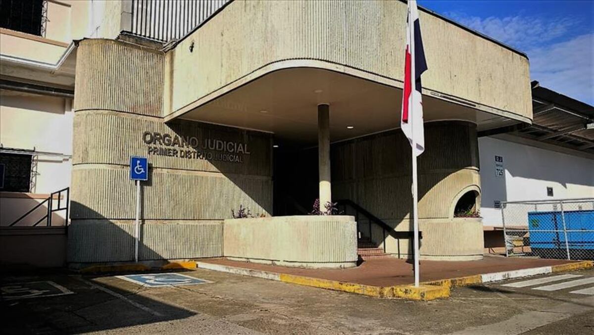 Cambian medida cautelar a país por cárcel a Gustavo Pérez, pero seguirá detenido