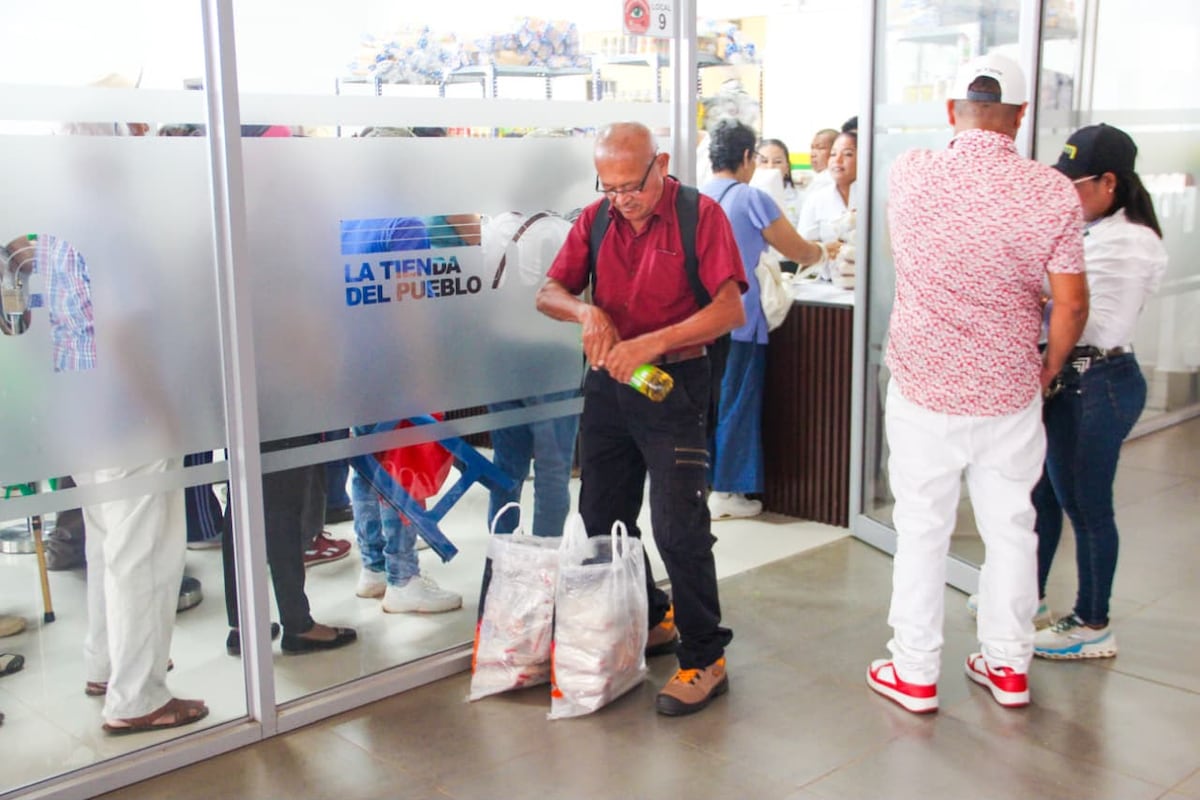 Río Hato y Aguadulce estrenan nuevas Tiendas del Pueblo con capacidad para miles de compradores