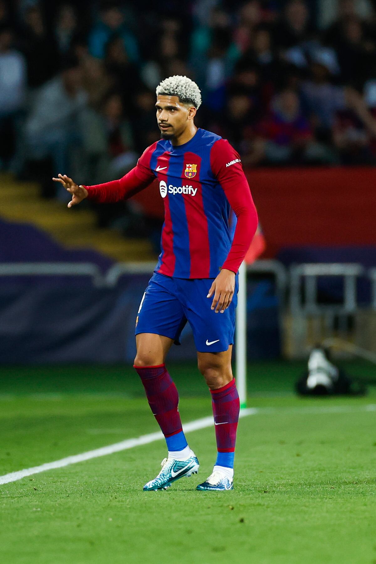 Araujo a Gündogan: ‘Tengo códigos y valores que creo que hay que respetar’