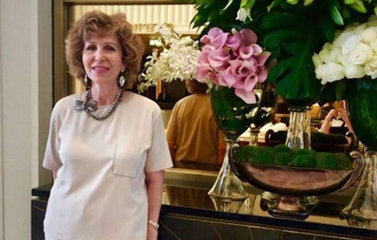 Dentista acusado de estrangular a su madre por dinero