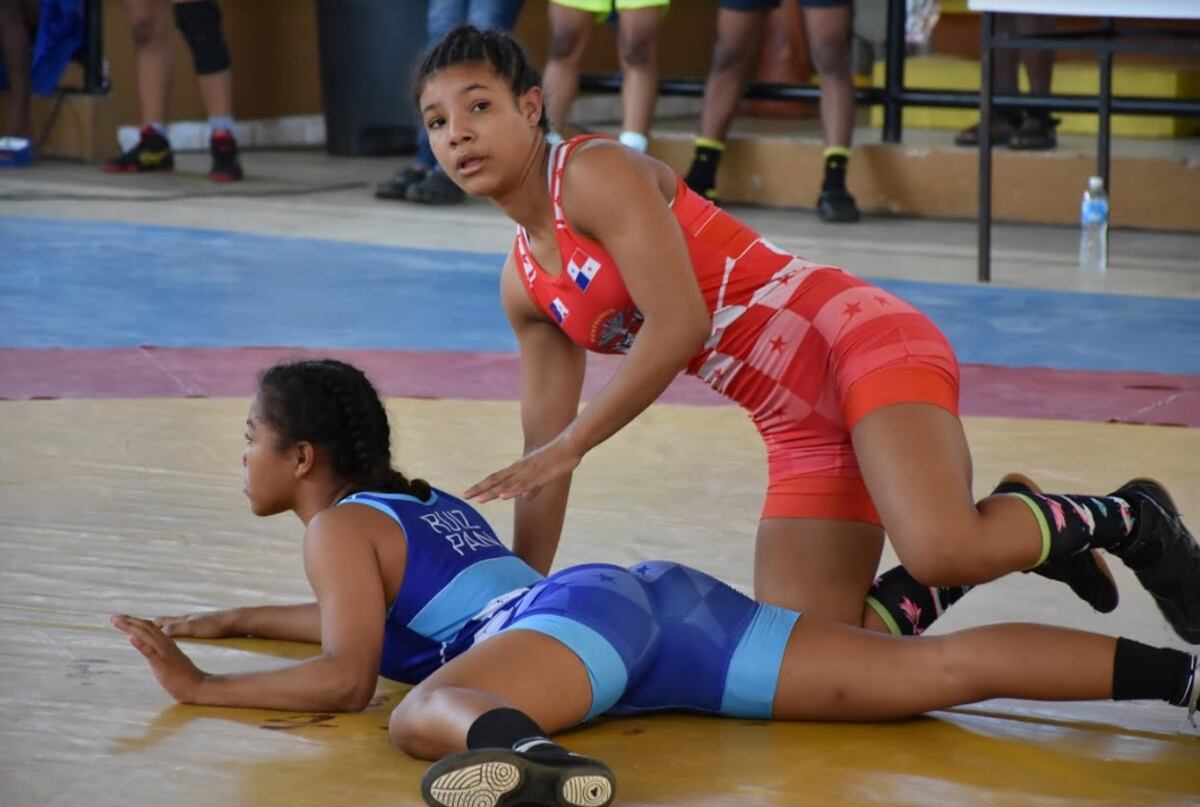 Herrera y la Policía Nacional se adueñaron de la Copa