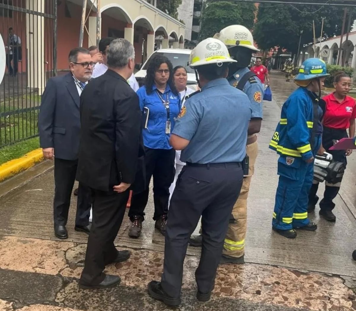 Hospital Santo Tomás retoma la calma tras inspección por posible gas irritante