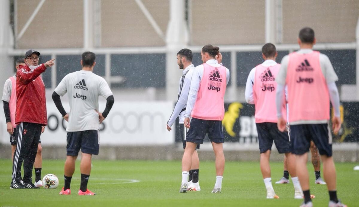 El fútbol en Italia regresa con dos partidazos en las semifinales de Copa. Video