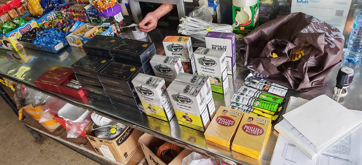 Decomisan desodorantes falsos y licor ilegal: así arranca el operativo ‘Carnaval Sin Contrabando’