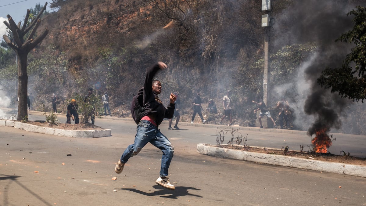 Militares toman el poder en Madagascar tras huida del presidente Andry Rajoelina