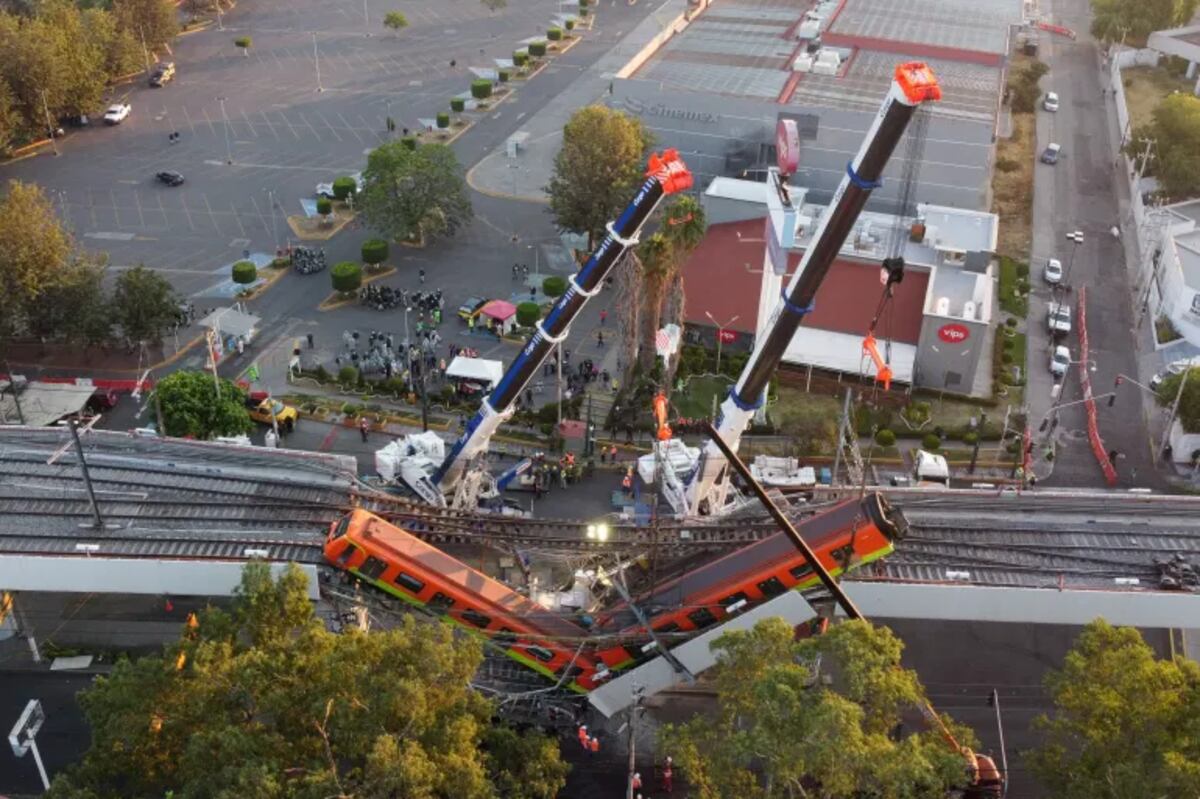 Tragedia del Metro. Niño de 13 años ya no volverá a su casa, su madre lo encontró en la morgue. Video