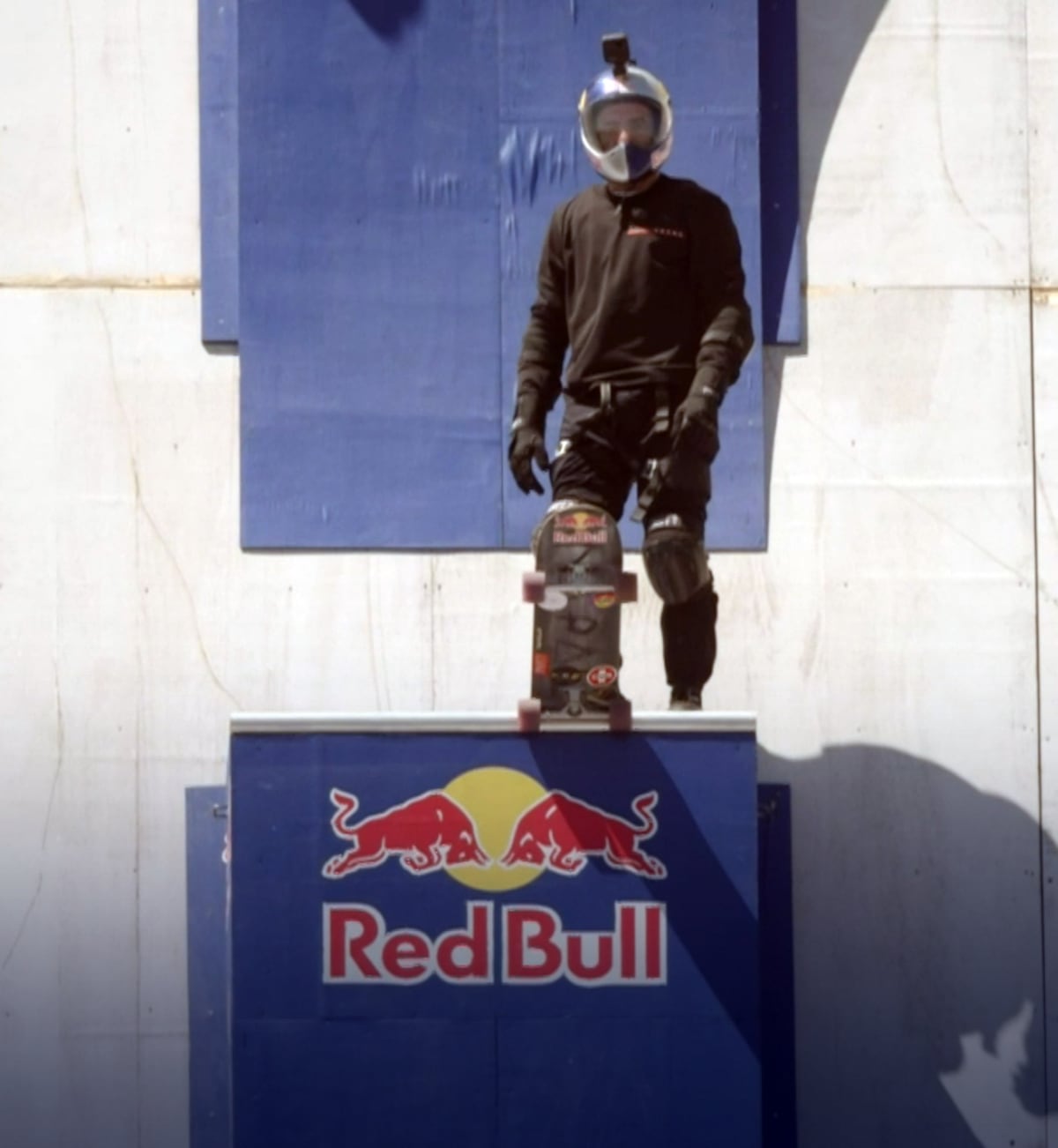¡No te lo pierdas! Sandro Dias convierte un edificio en rampa: hoy baja la curva del CAFF en Porto Alegre