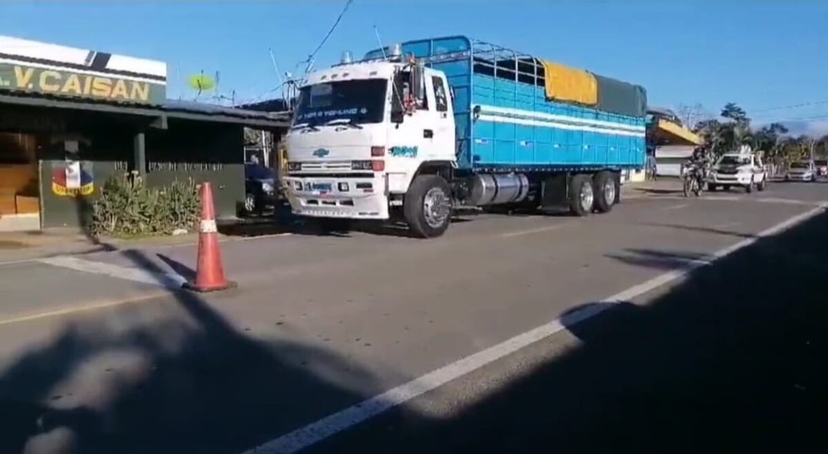 Cae red de tráfico de personas: Migrantes vietnamitas hallados en camión