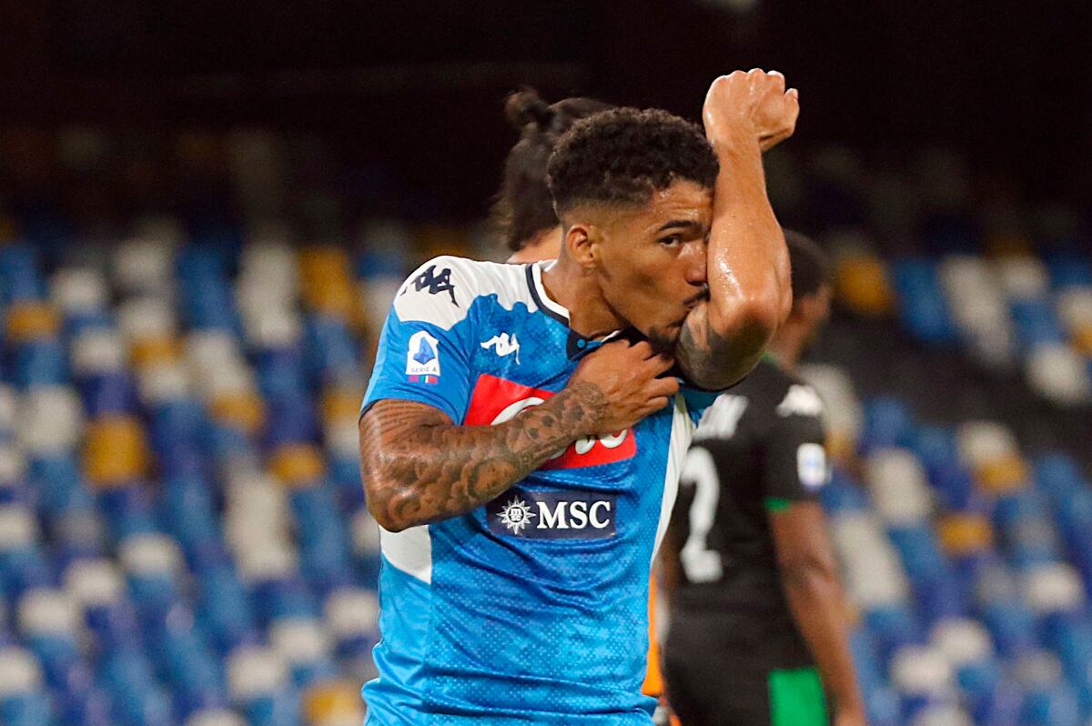 Napoli gana y se mantiene en puesto de Europa a 12 días de enfrentarse al FC Barcelona