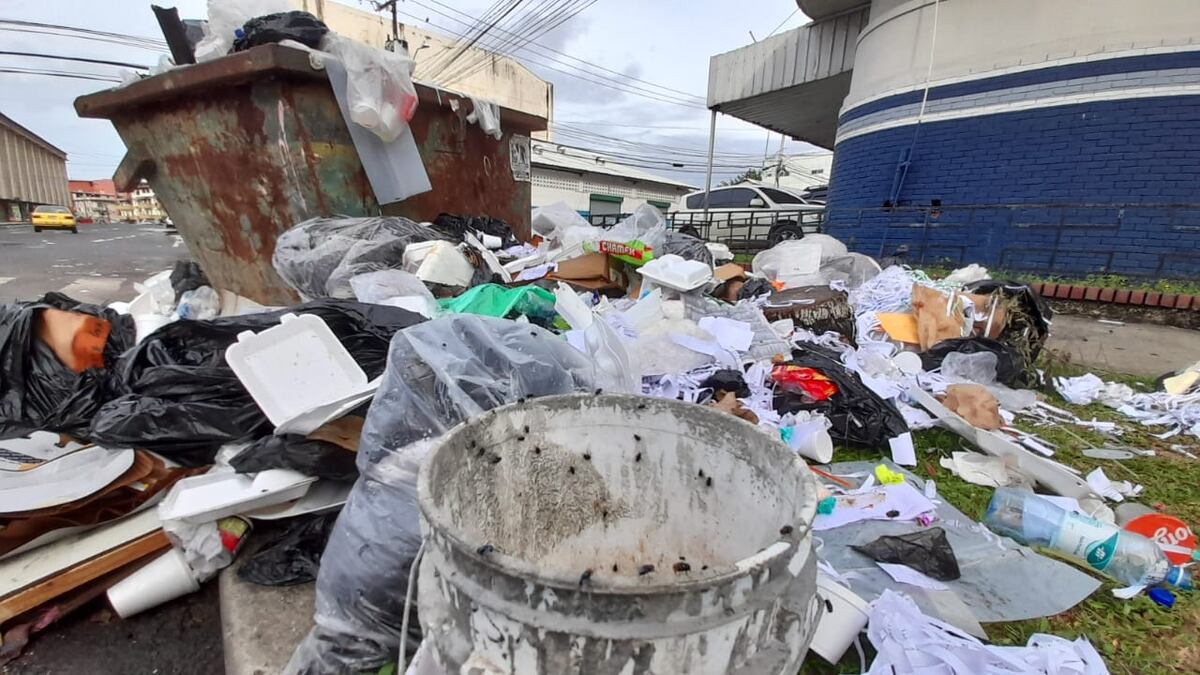 Autoridad de Aseo intenta reducir la cantidad de basura, tras paro de labores de los funcionarios