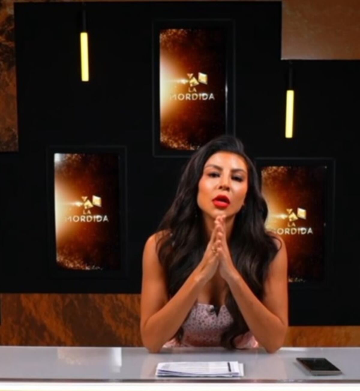 Mónica ‘Lola’ se poncha  y amenaza al novio de Mollie: ‘La próxima vez que te atrevas a hablar de mis hijos, te vas a lavar la boca’ 