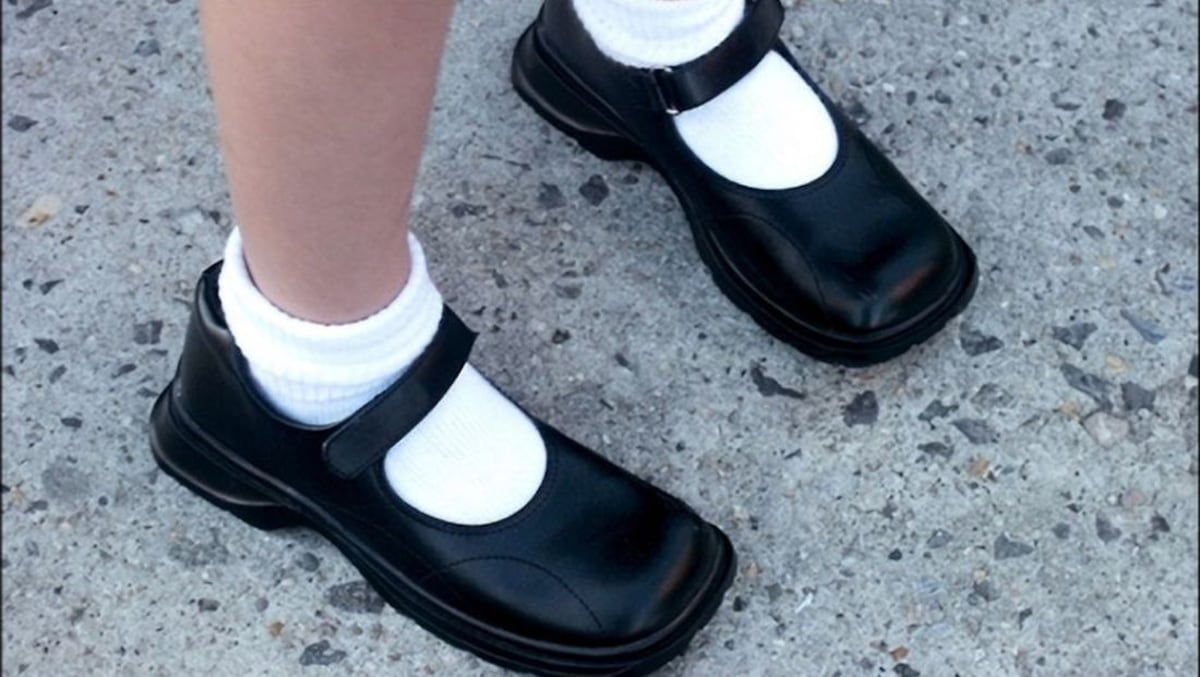 Papás movían los carrizos de droga en ropa y zapatos de su niña