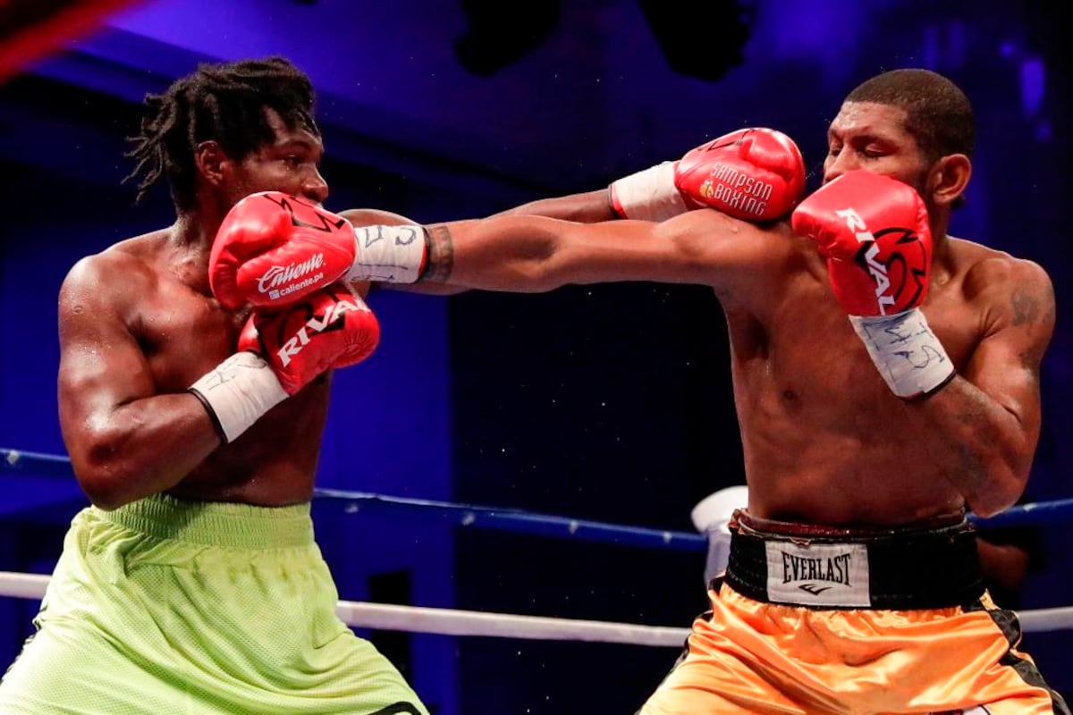 Panameño Alexander Durán derrotó de manera unánime a ecuatoriano Edwin Bennet