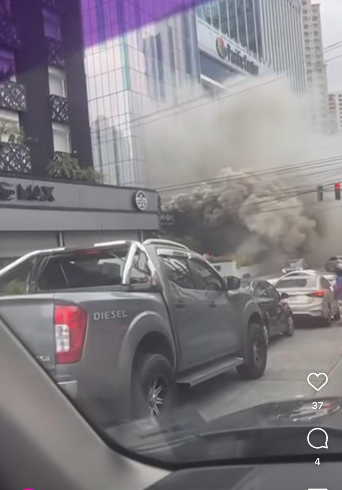 Urgente: incendio en Punta Pacífica