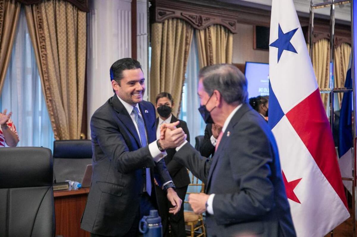 Vicepresidente José Gabriel Carrizo renuncia al cargo de ministro de la Presidencia