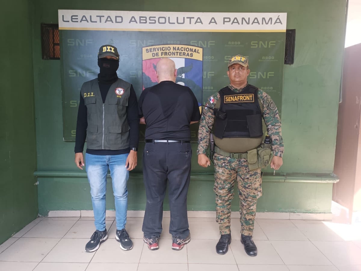 Exgobernador Richard Fifer sale de prisión por razones de salud