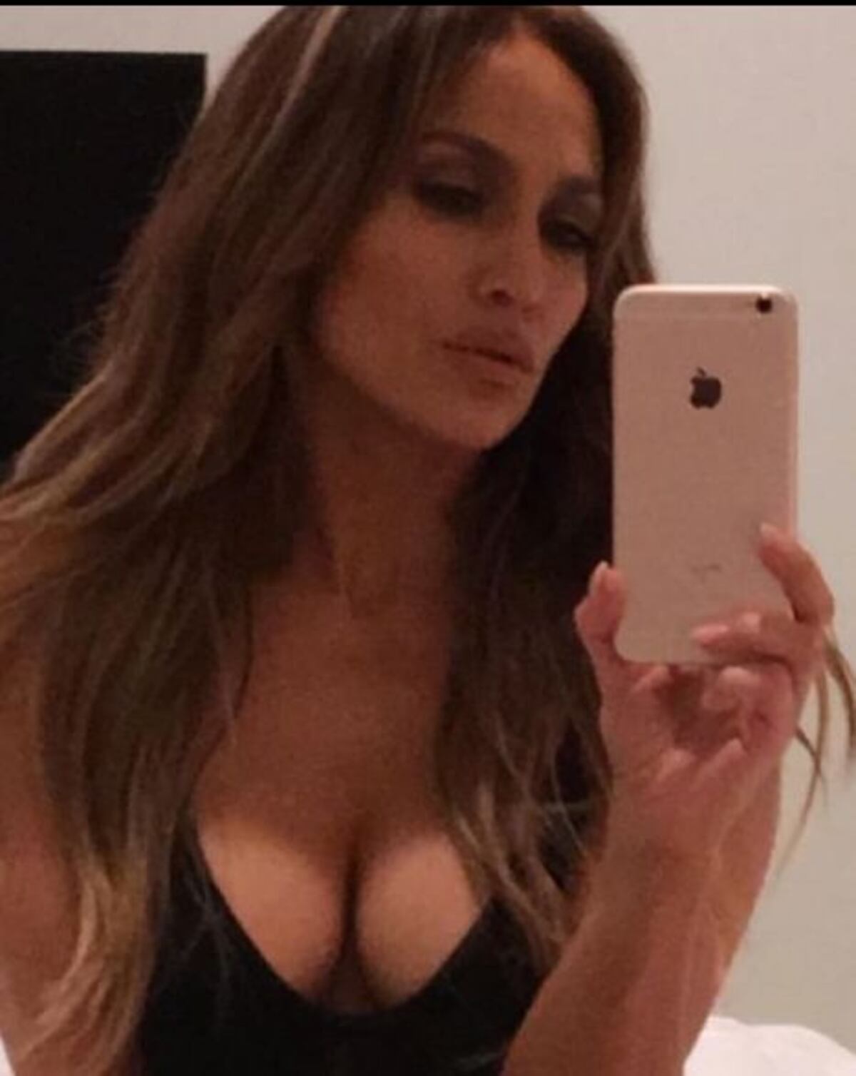 TMZ revela las 30 fotos más sensuales de Jennifer López