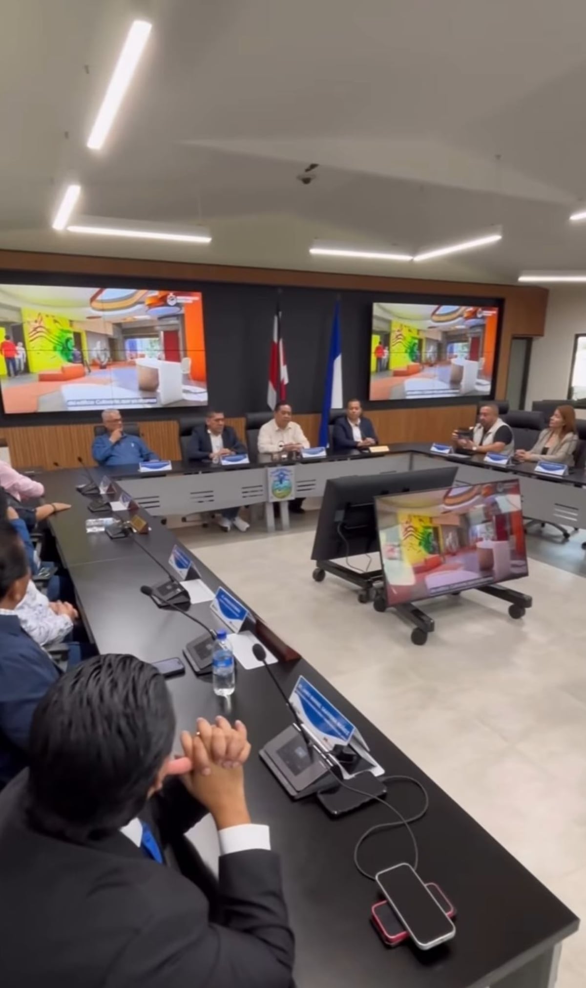 Tecnología al rescate: Alcaldes prueban sistema que facilita trámites municipales