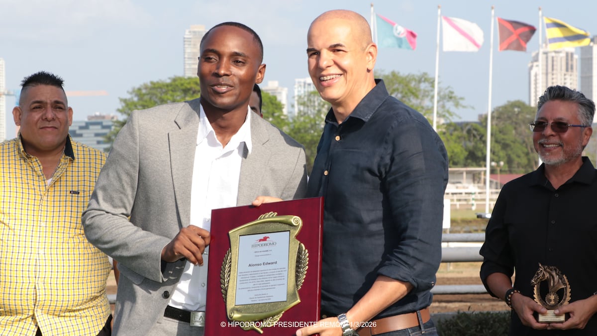 ¡El Sajón los dejó atras con dos cuerpos en el Hándicap Alonso Edward del Hipódromo Presidente Remón!