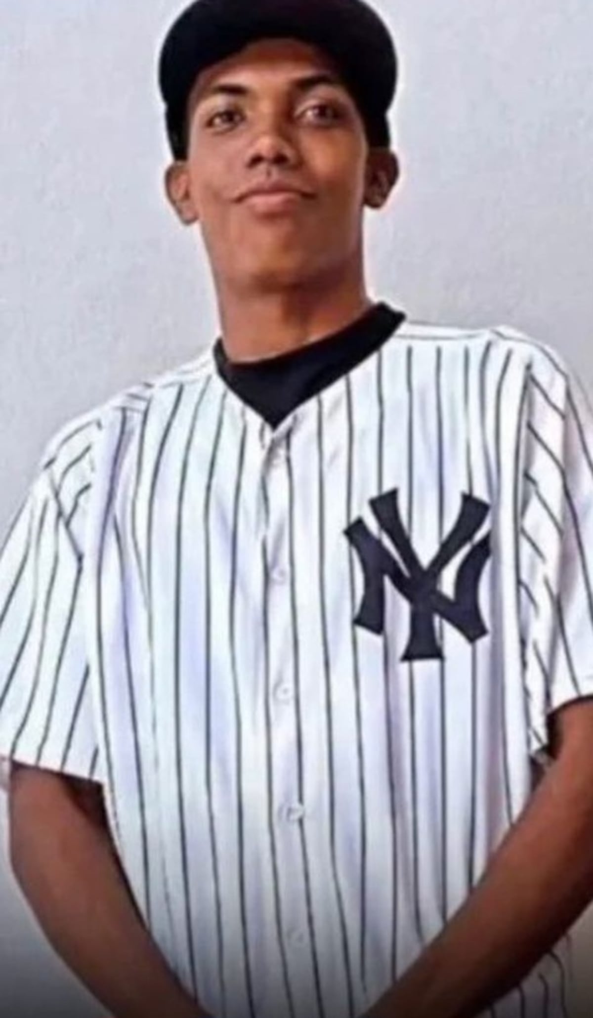 ¡Qué orgullo! Panameño Varís Villarreal de Los Santos se une a los Yankees de Nueva York