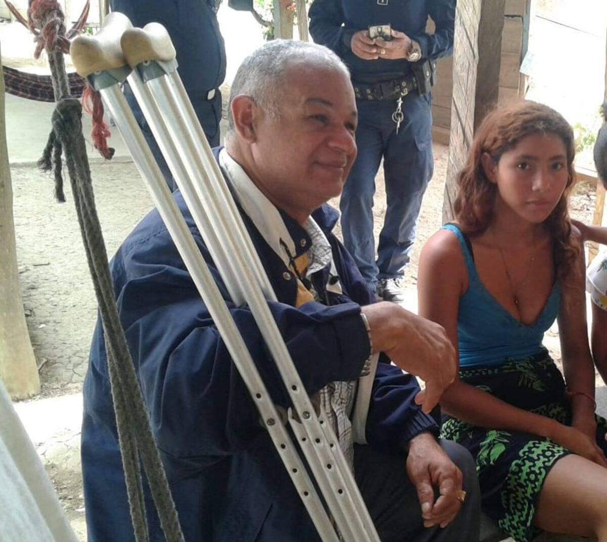 Circulan fotos de la posible aparición de Mónica Serrano. El papá dice que solo una prueba de ADN lo confirmaría