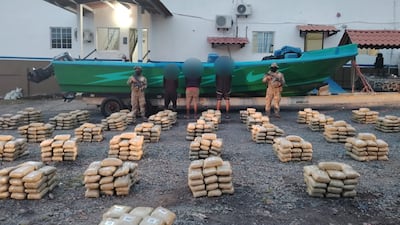 Chiriquí: Lanzaron sacos al mar y terminaron interceptados con más de mil paquetes