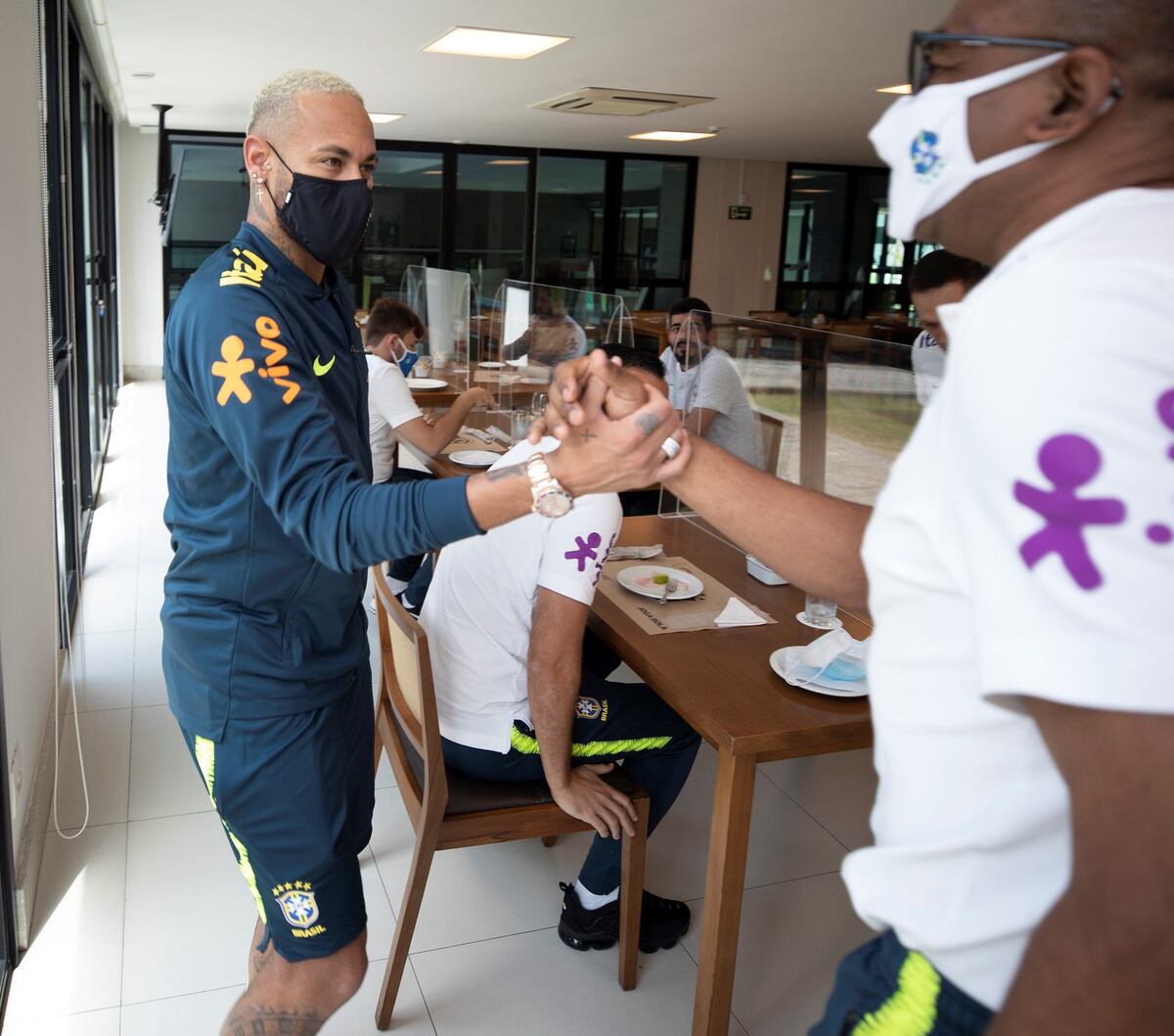 Brasil arranca entrenamientos para duelo contra Venezuela sin Neymar