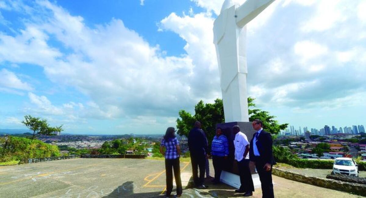 Por fin un mirador. Buscan rescatar el del cristo redentor