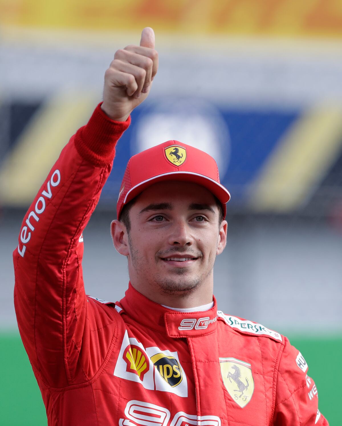 Piloto de Ferrari gana la pole en Italia