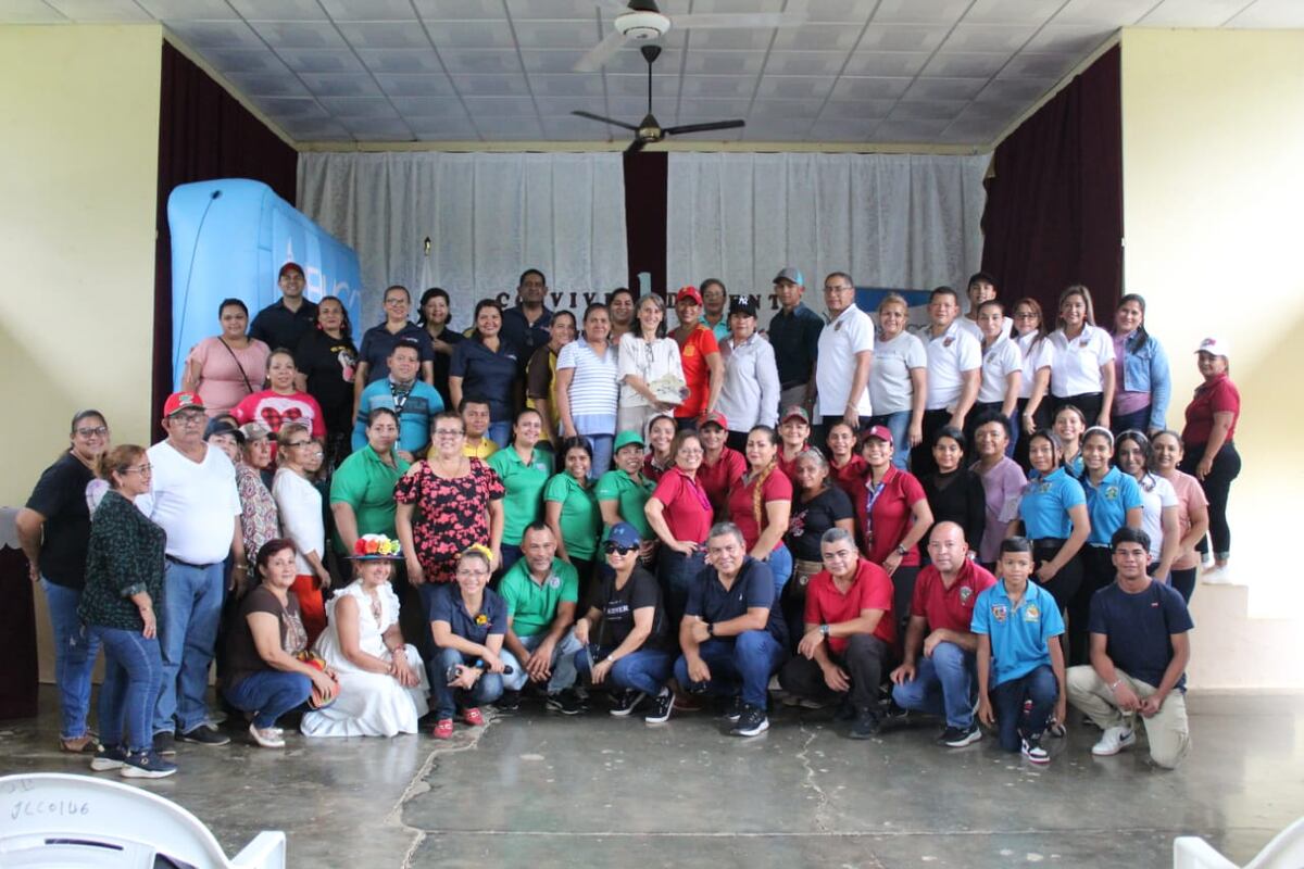 Senacyt realizó el Intercambio científico y cultural entre docentes del programa Hagamos Ciencia