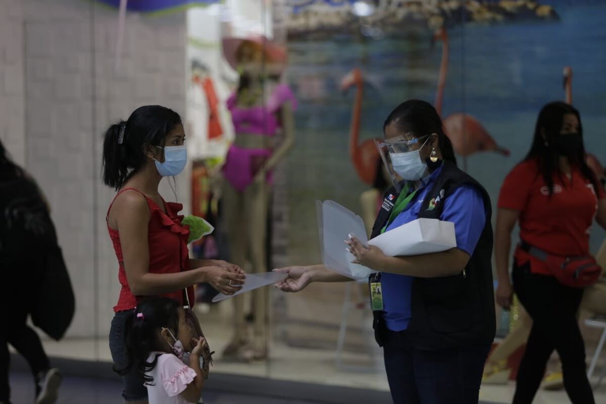 Hacen advertencia. El Metro de Panamá sancionará hasta con $150 a quienes insistan en no portar pantalla facial