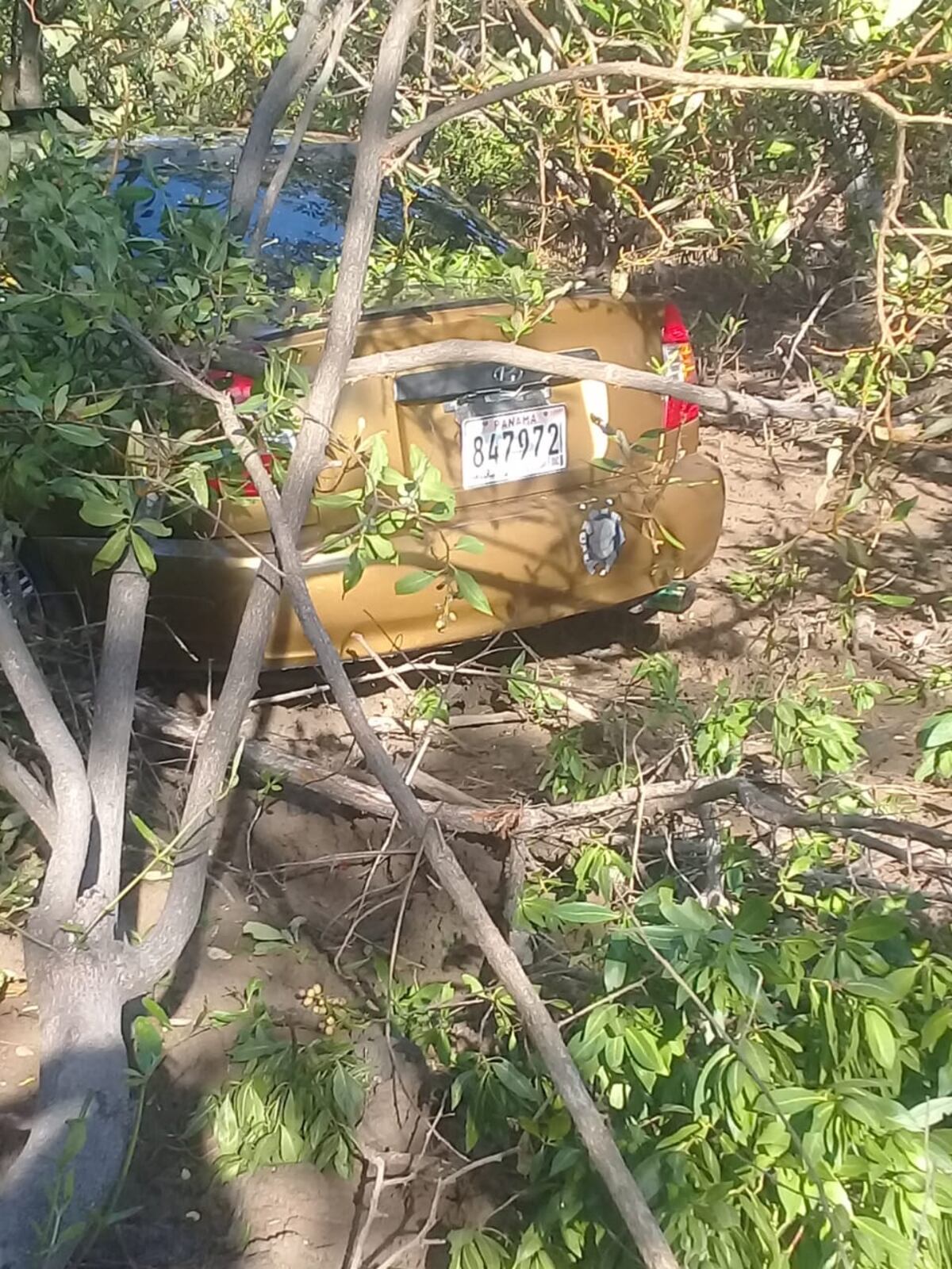 Macabro. Hallan cadáver de joven en playa El Agallito. Tenía heridas en las manos y el abdomen