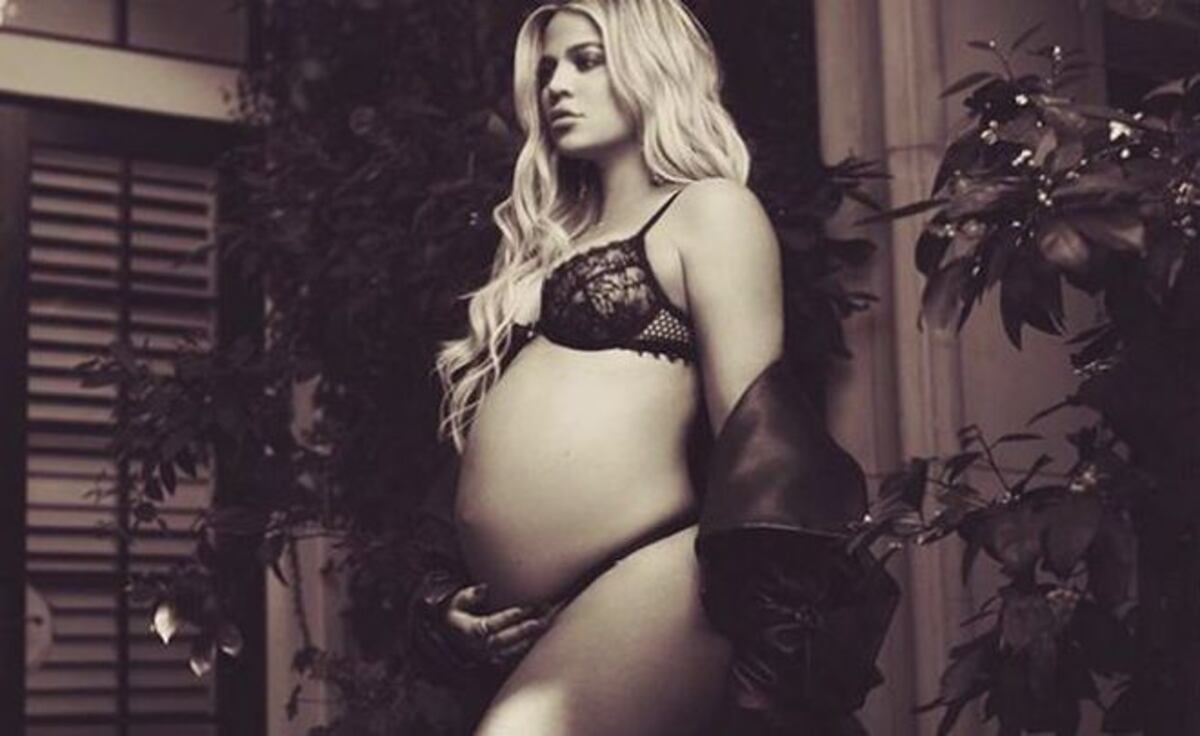 ¡AY, MADRE! Khloe Kardashian ya le teme a la lactancia