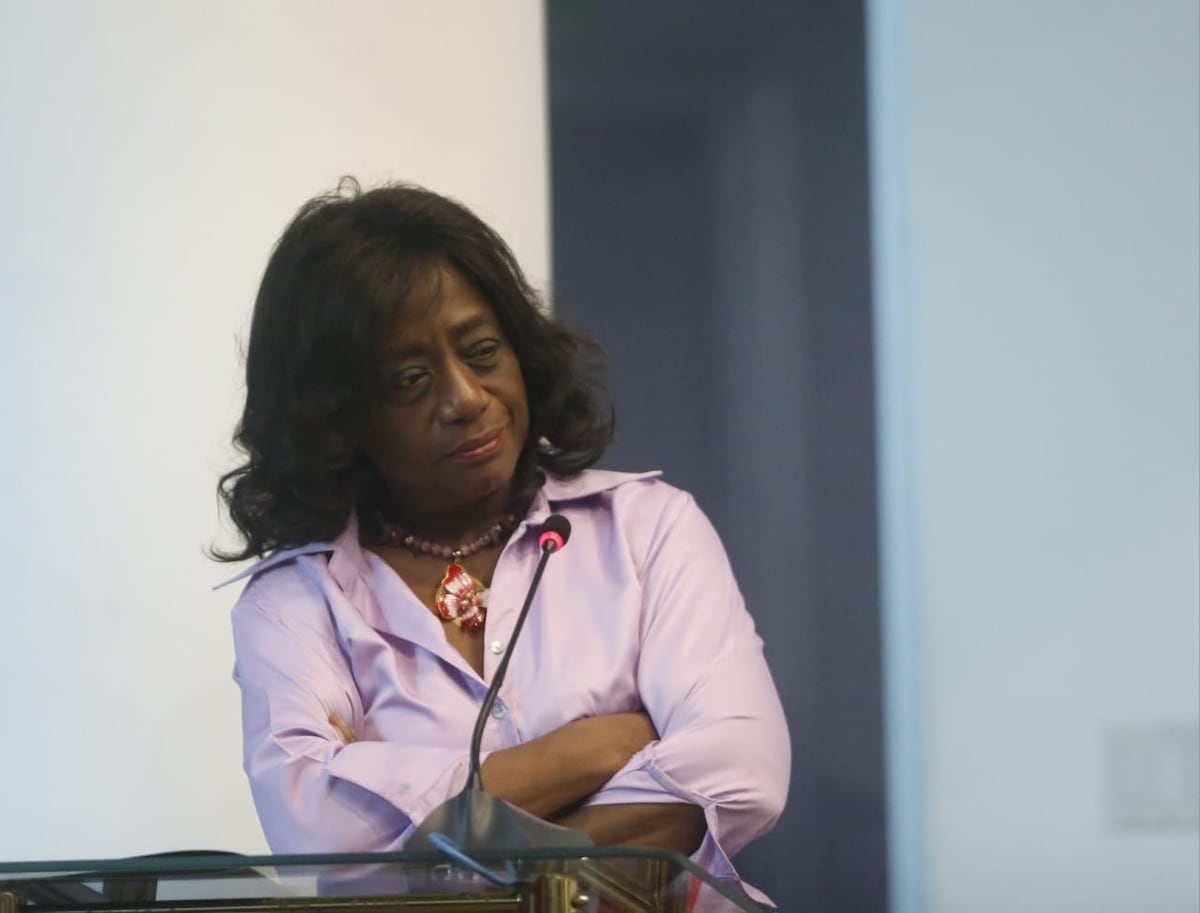 Molinar advierte a docentes: ‘El lunes serán reemplazados si no regresan a clases’