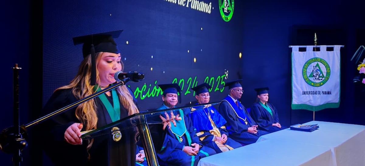 Con 90 años a cuestas, la ‘U’ celebra graduación con 116 nuevos guerreros del conocimiento