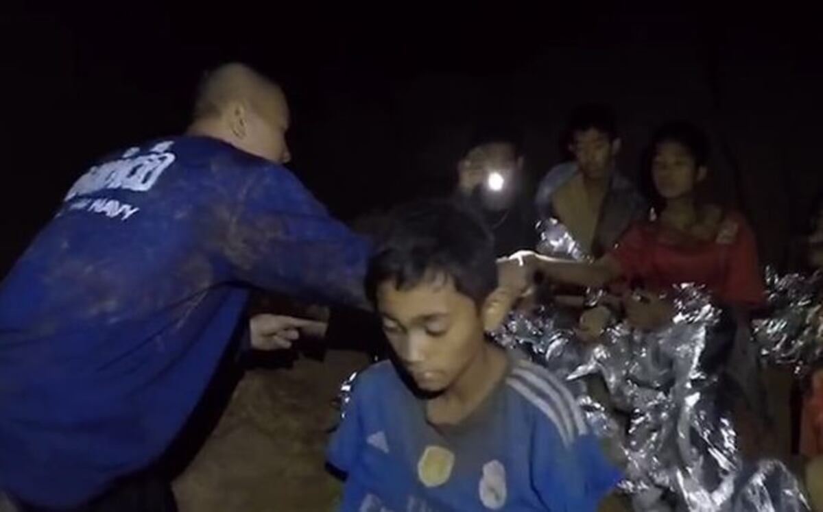 Murió un socorrista en la cueva de Tailandia tras haber suministrado provisiones