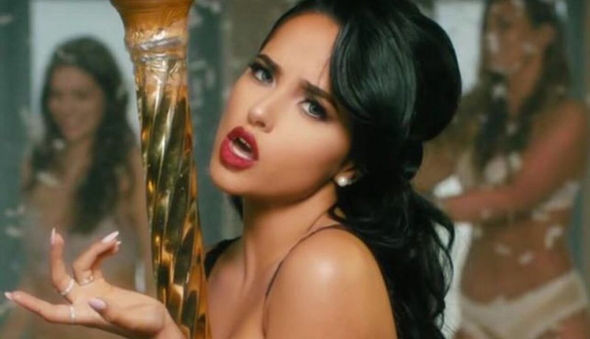 Becky G se mudó con su novio, pero antes le pidió permiso a sus abuelos