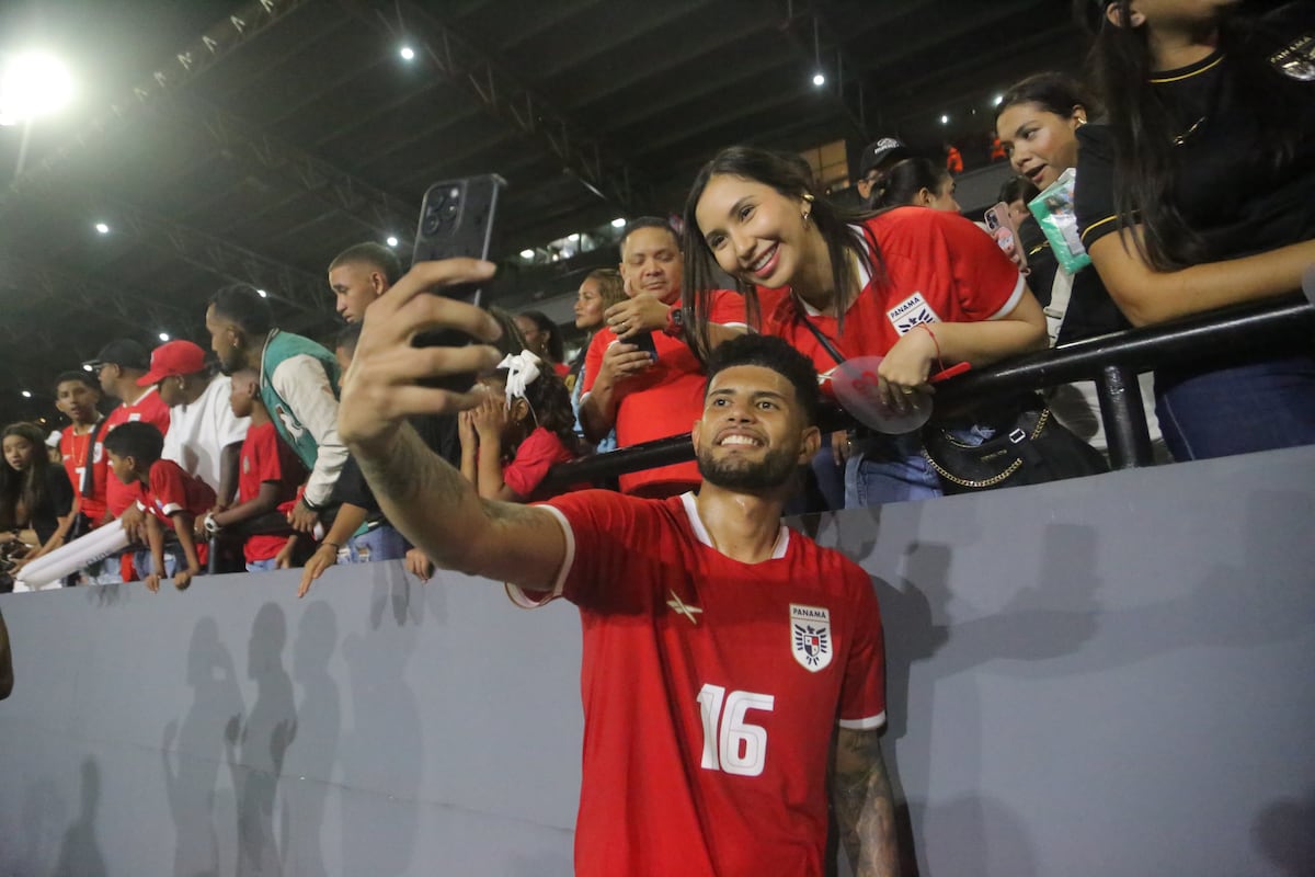 Andrade y Harvey marcan el pulso antes del debut mundialista