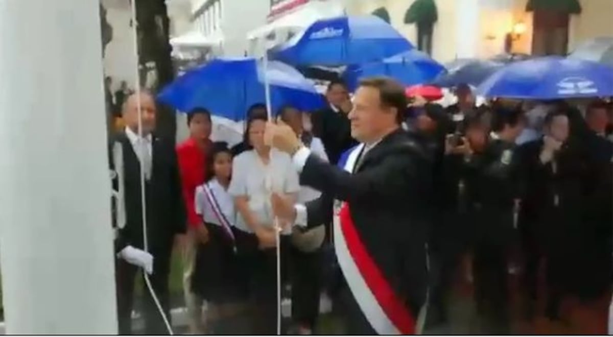 Presidente dice que no es serio quererlo culpar por cierres de programas en TV