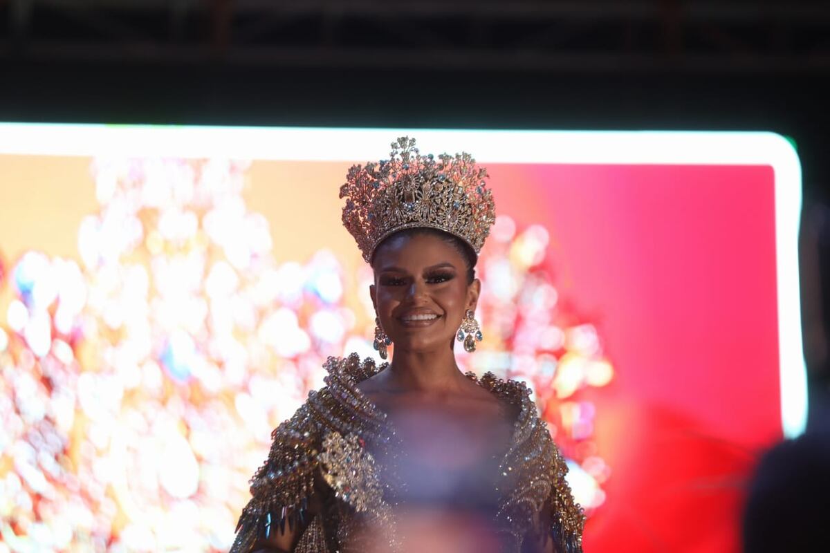 Galería: Así fue la coronación de la reina de la tuna de Calle Arriba de Las Tablas 2024