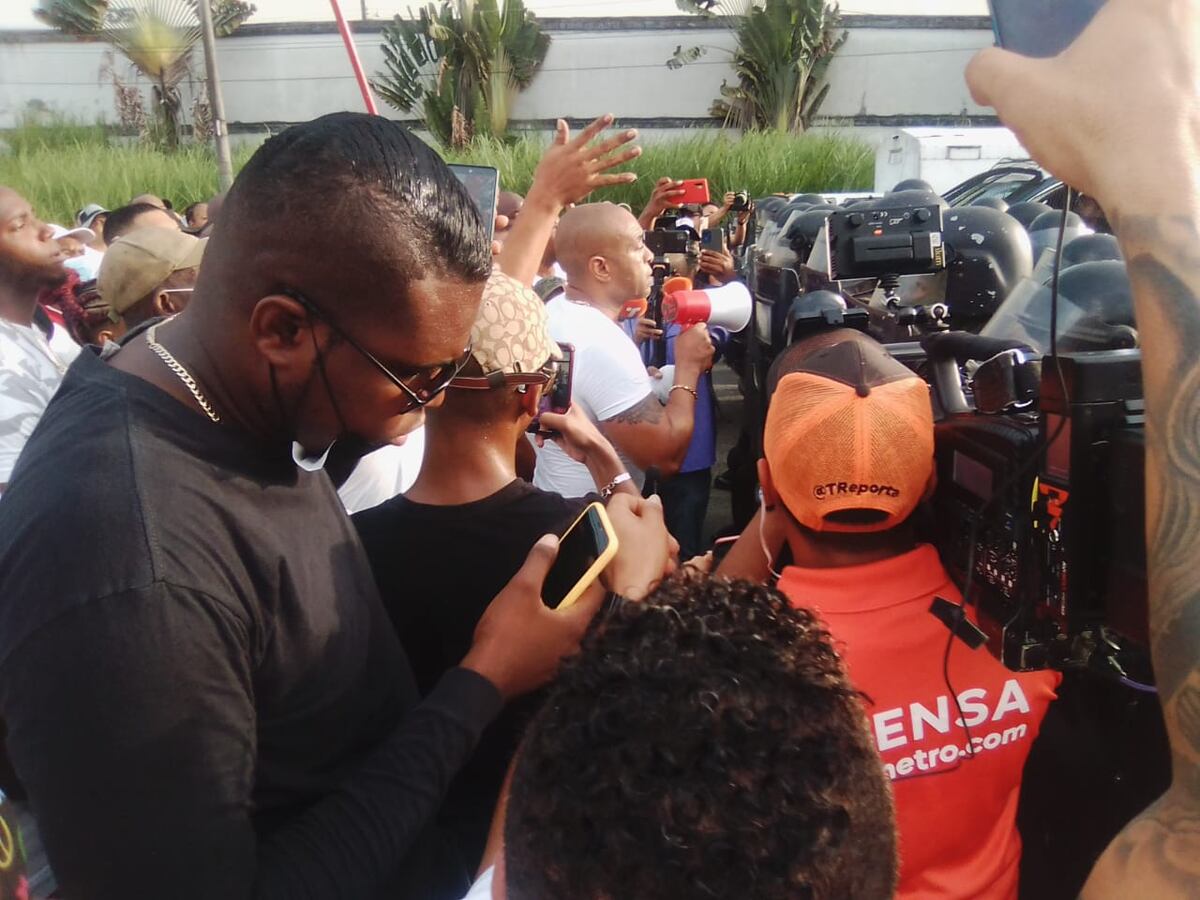 Despelote en Colón. Hubo un muerto y un  policía lucha por su vida