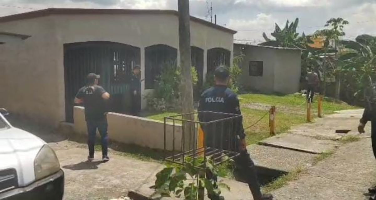 Estudiante se ausentó de su escuela porque recibió un tiro en una pierna