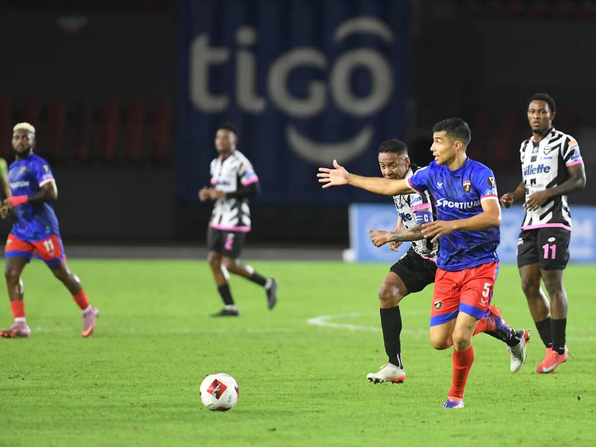 Plaza Amador manda en el Clausura y arde la tabla de posiciones en la recta final